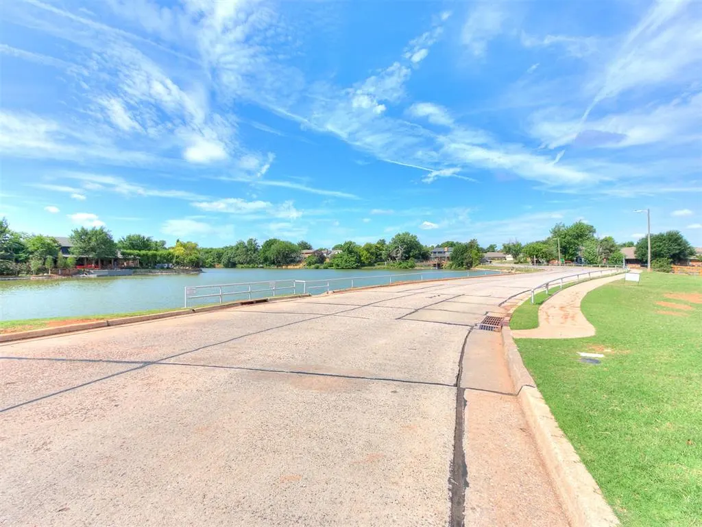 Photo 44 — 7104 N Lakeway Drive, Warr Acres, OK 73132