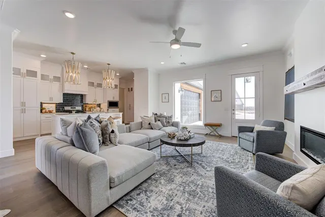 Photo 7 — 7901 Behr Drive, Edmond, OK 73034