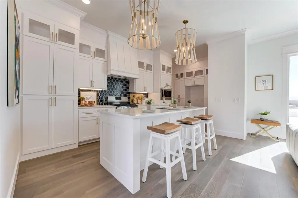 Photo 9 — 7901 Behr Drive, Edmond, OK 73034