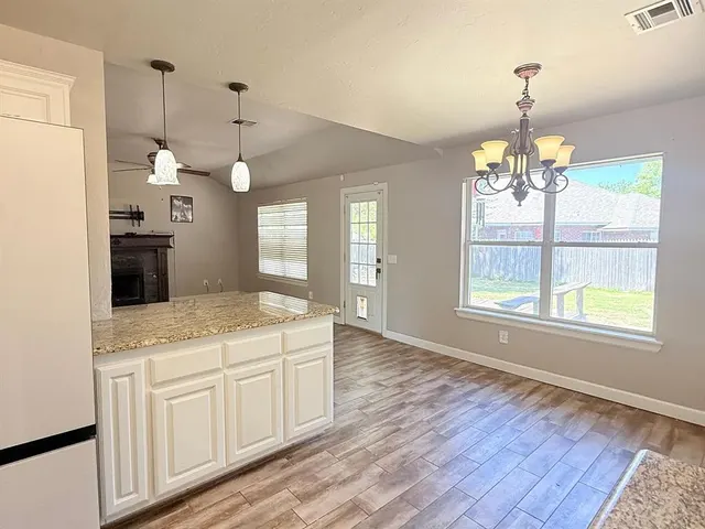 Photo 7 — 1801 Brittany Lane, Edmond, OK 73003