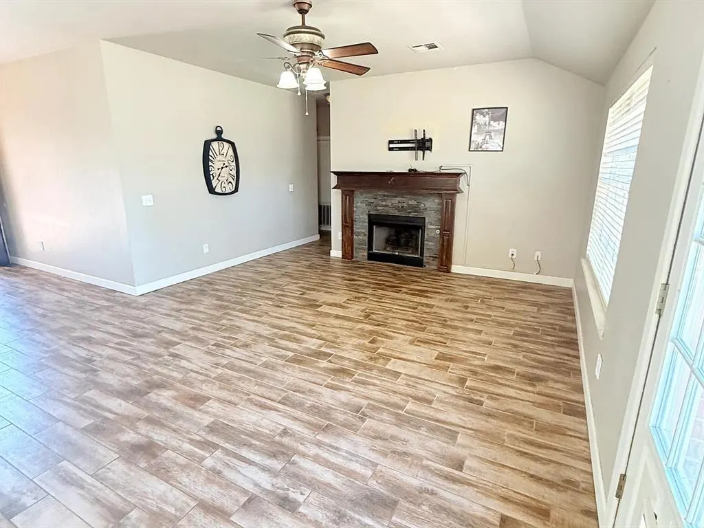 Photo 10 — 1801 Brittany Lane, Edmond, OK 73003