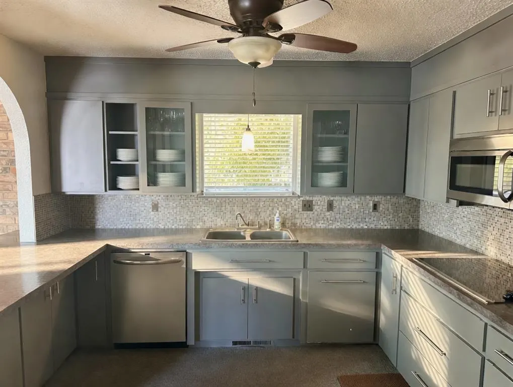 Photo 4 — 2324 SW 92nd Street, Oklahoma City, OK 73159
