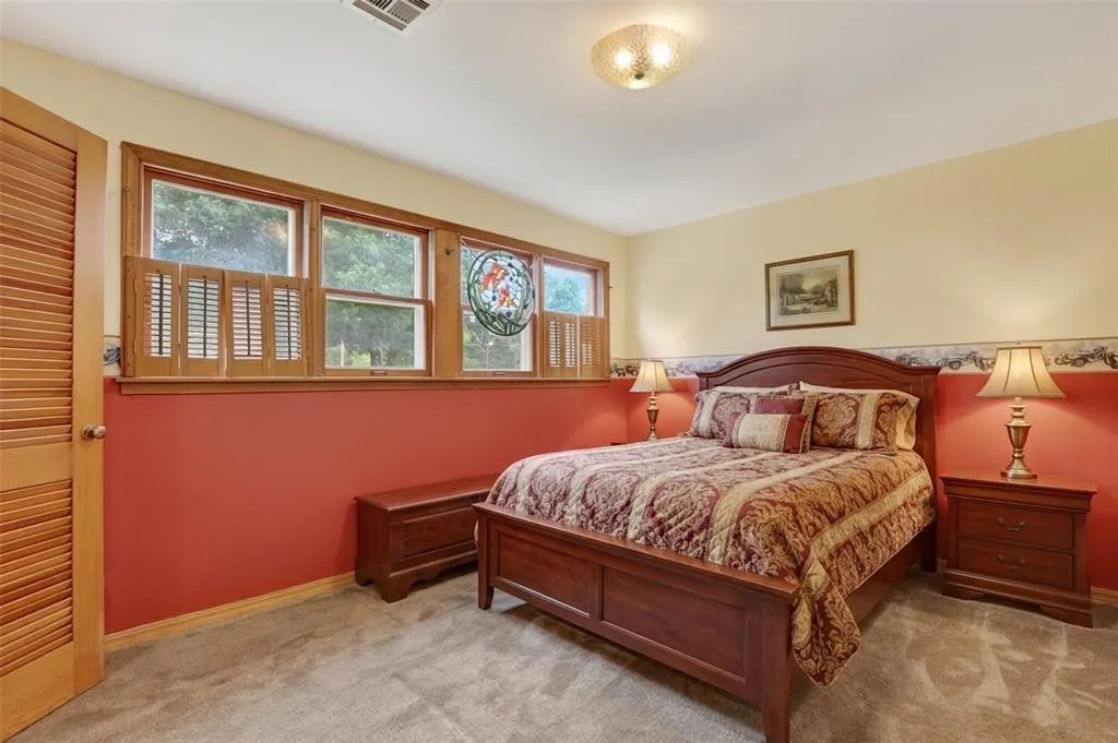 Photo 14 — 809 N Cedardale Drive, Oklahoma City, OK 73127