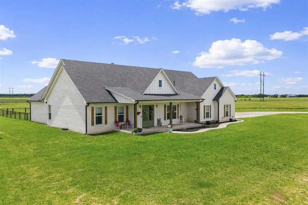 Photo 37 — 24796 E County Road 1580, Elmore City, OK 73433