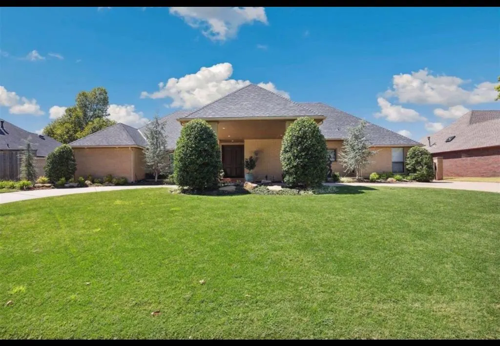 Photo 17 — 12905 Fox Forest Circle, Oklahoma City, OK 73142