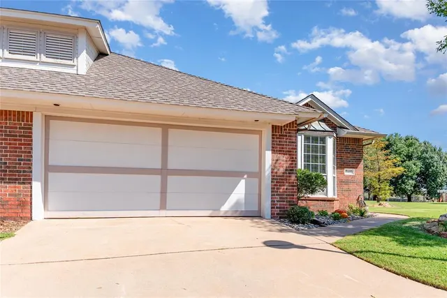 Photo 3 — 15400 Monarch Lane, Edmond, OK 73013
