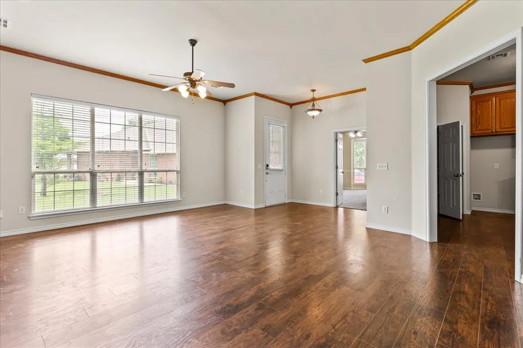 Photo 8 — 15400 Monarch Lane, Edmond, OK 73013