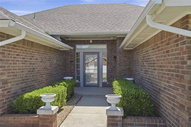 Photo 2 — 8316 Megan Drive, Oklahoma City, OK 73135
