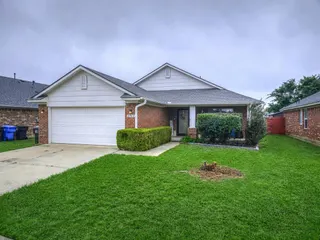 Sold home at 2713 Edgemere Drive