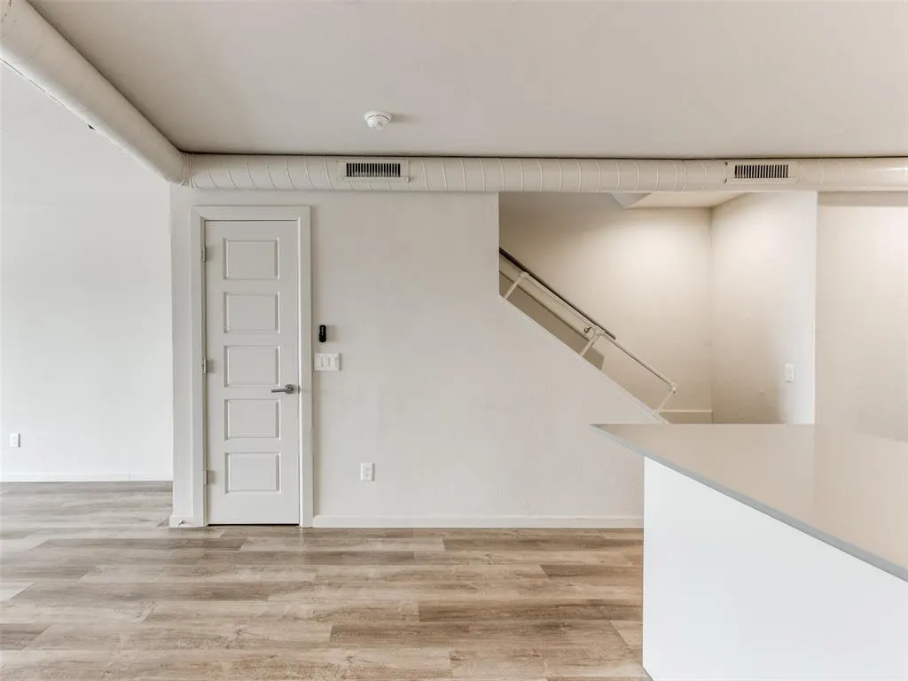 Photo 13 — 1110 Sherwood Lane 211, Nichols Hills, OK 73116