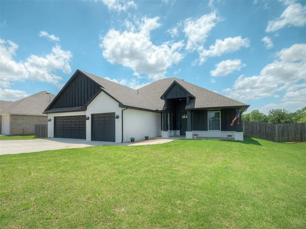 Photo 2 — 603 SW 6th Street, Jones, OK 73049