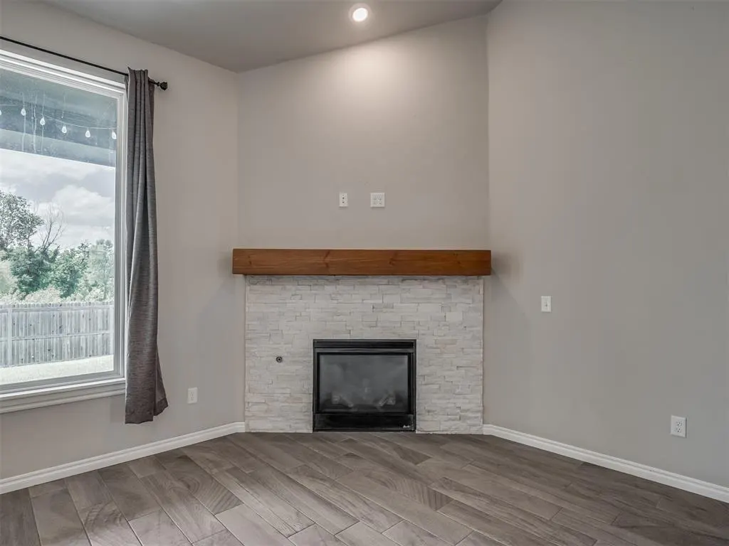 Photo 4 — 603 SW 6th Street, Jones, OK 73049