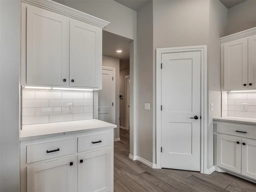 Photo 6 — 603 SW 6th Street, Jones, OK 73049