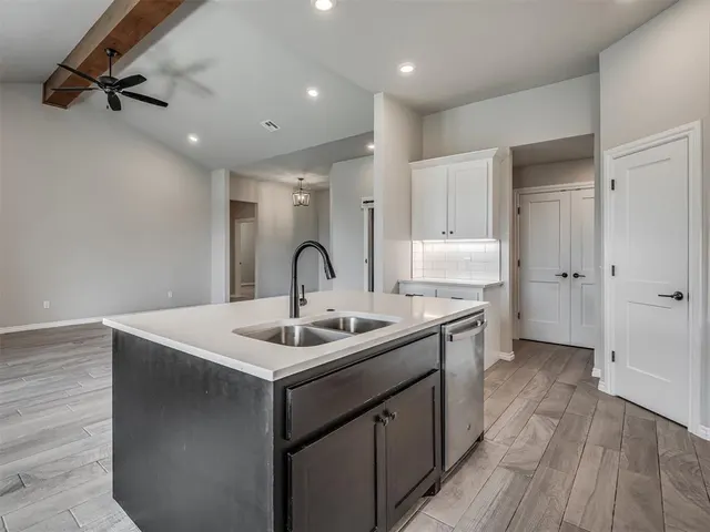 Photo 7 — 603 SW 6th Street, Jones, OK 73049
