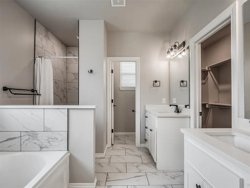 Photo 15 — 603 SW 6th Street, Jones, OK 73049