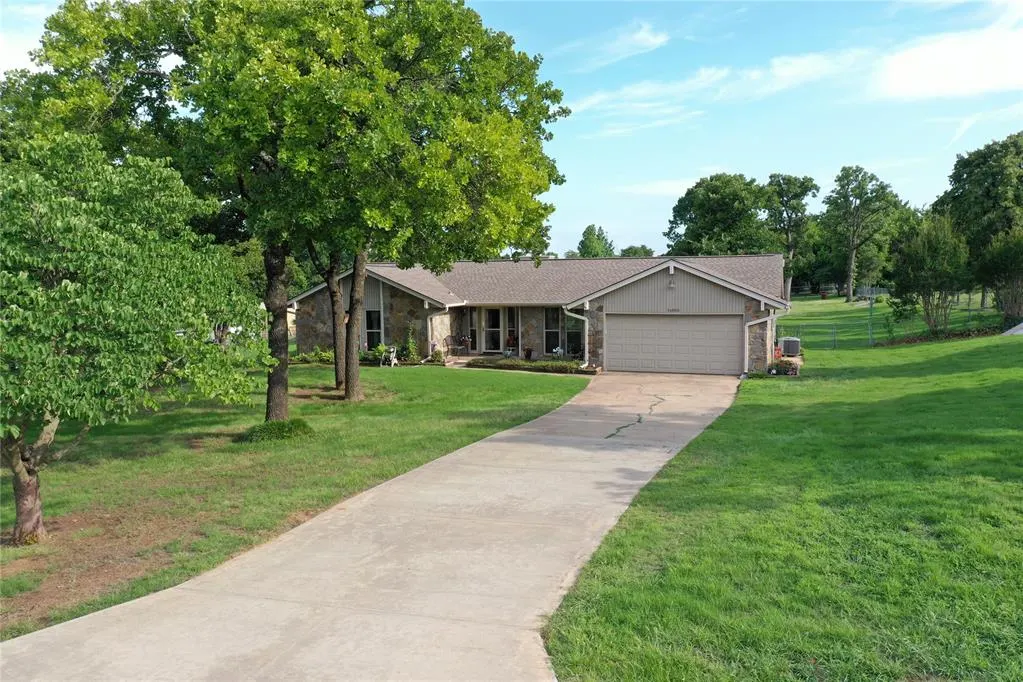 Photo 2 — 14800 SE 23rd Street, Choctaw, OK 73020
