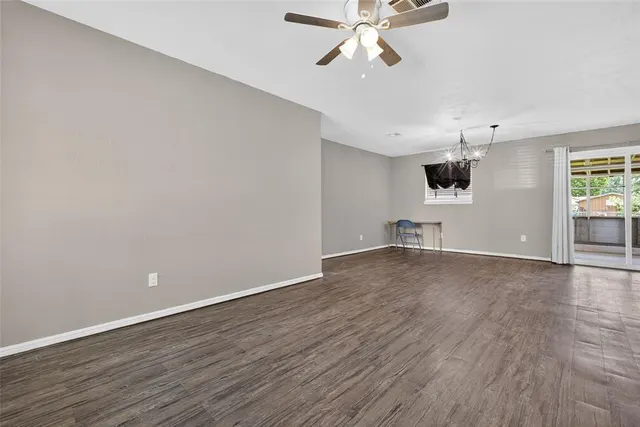 Photo 7 — 620 Mark Drive, Oklahoma City, OK 73115