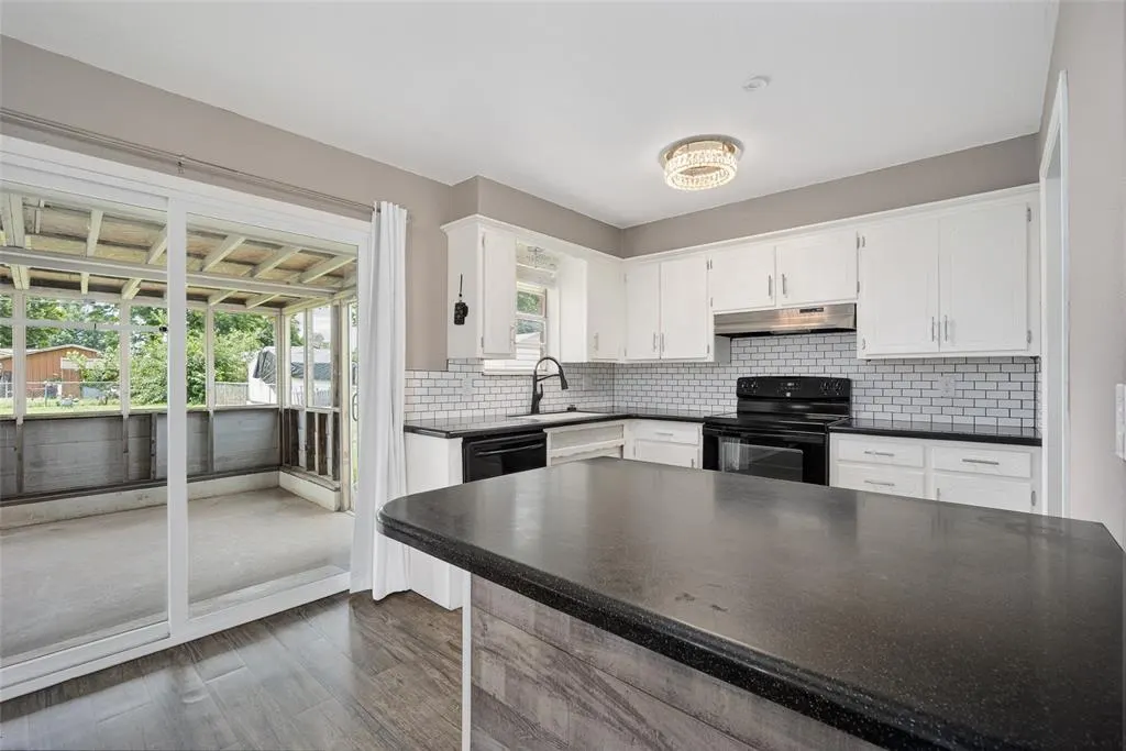 Photo 12 — 620 Mark Drive, Oklahoma City, OK 73115