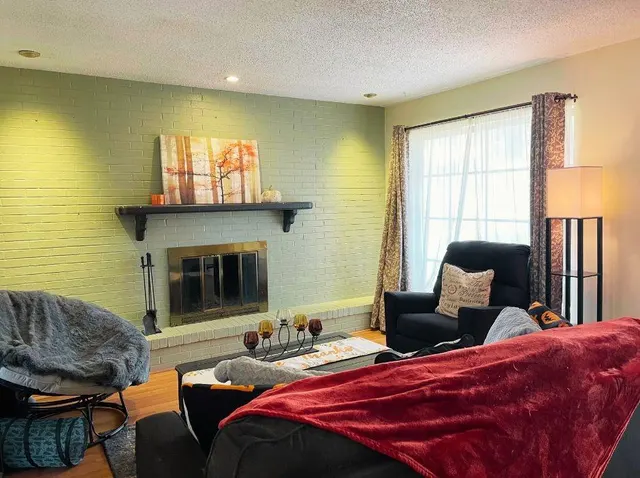 Photo 7 — 8008 NW 27th Street, Bethany, OK 73008