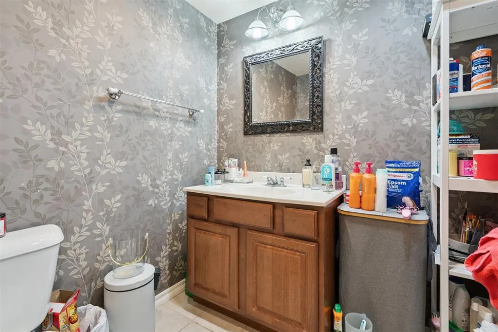 Photo 33 — 8008 NW 27th Street, Bethany, OK 73008