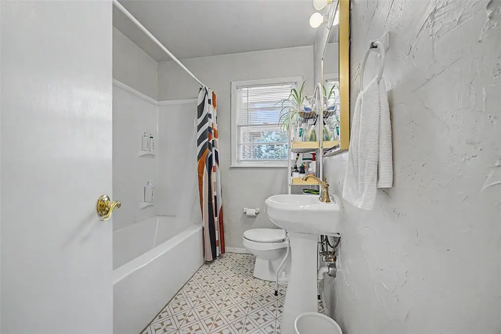 Photo 13 — 4025 NW 31st Street, Oklahoma City, OK 73112