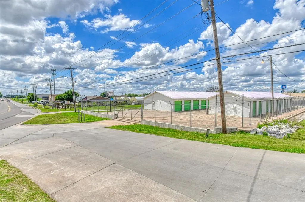 Photo 2 — 8125 W Britton Road, Oklahoma City, OK 73132
