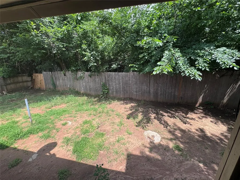 Photo 14 — 2220 Warrior Circle, Oklahoma City, OK 73121