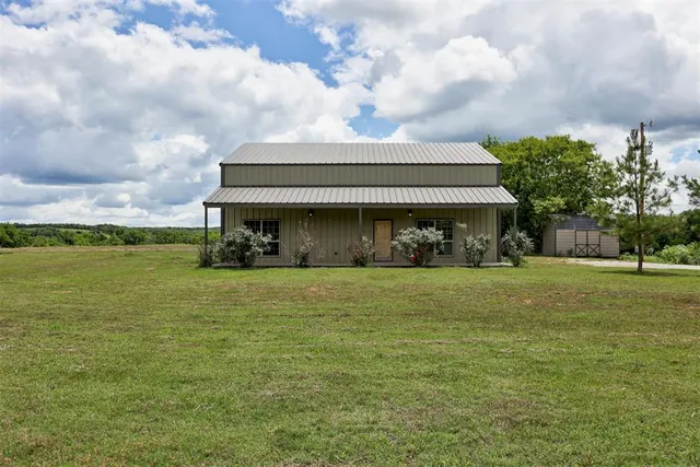 Photo 2 — 8745 E Prairie Grove Road, Guthrie, OK 73044