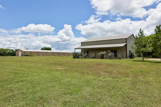 Photo 3 — 8745 E Prairie Grove Road, Guthrie, OK 73044