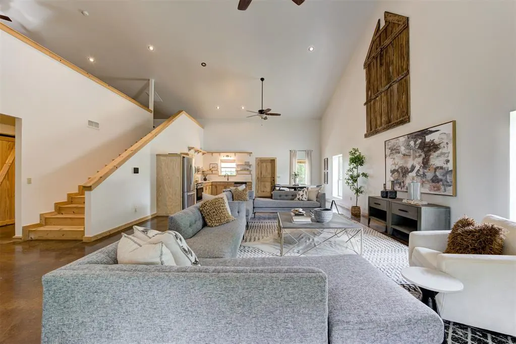 Photo 5 — 8745 E Prairie Grove Road, Guthrie, OK 73044