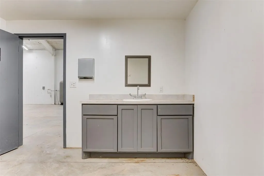 Photo 39 — 8745 E Prairie Grove Road, Guthrie, OK 73044