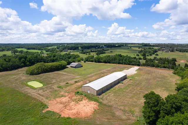 Photo 4 — 8747 E Prairie Grove Road, Guthrie, OK 73044