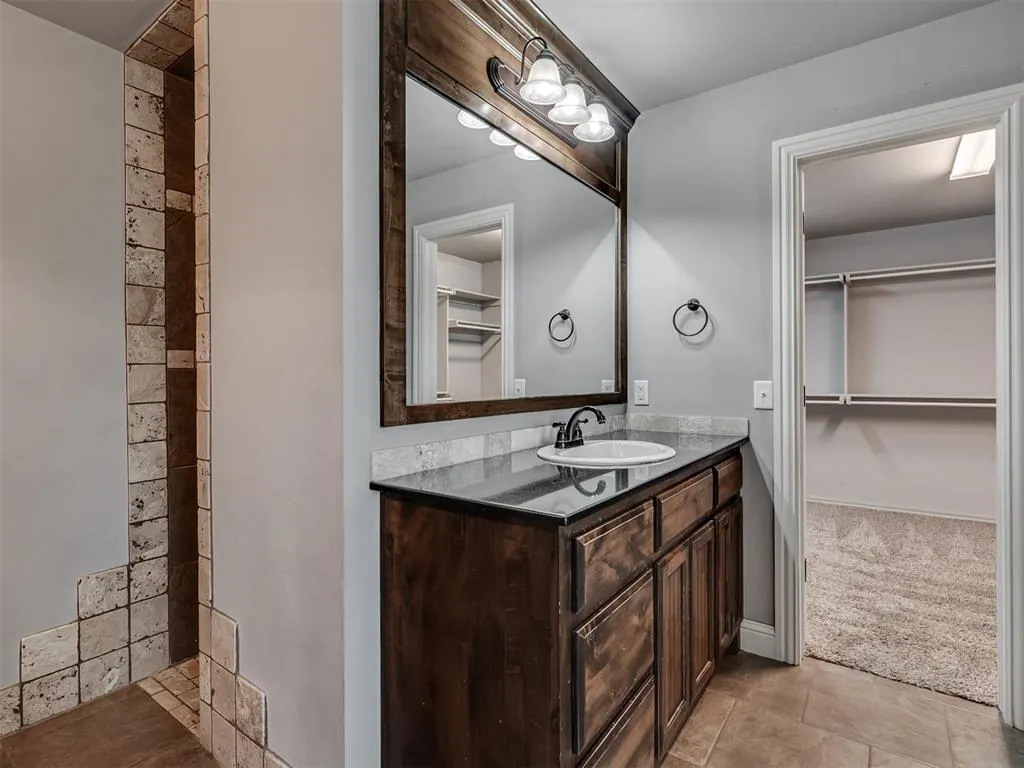 Photo 15 — 17401 Murcielago Court, Oklahoma City, OK 73170