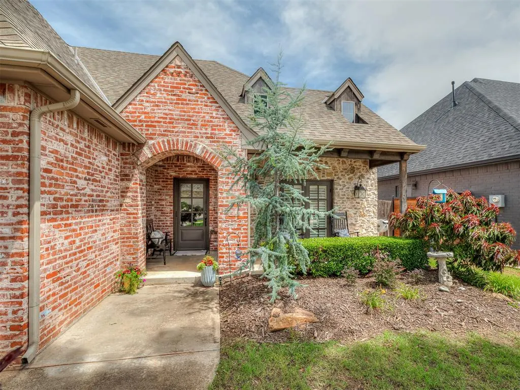 Photo 5 — 2417 Semillon Way, Edmond, OK 73012