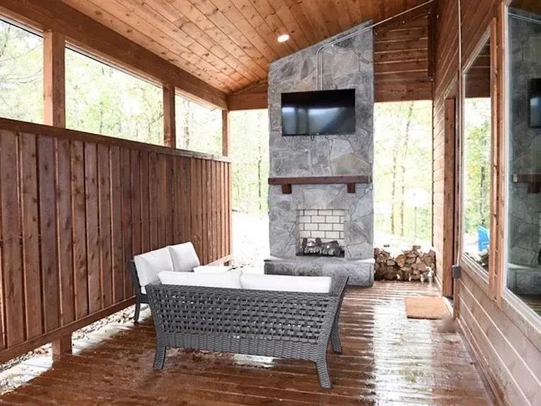 Photo 16 — 1216 Lake Ridge Lane, Broken Bow, OK 74728
