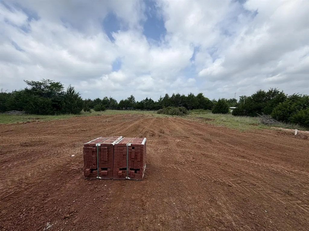 Photo 9 — 106 N Willow Grove Lane, Shawnee, OK 74804