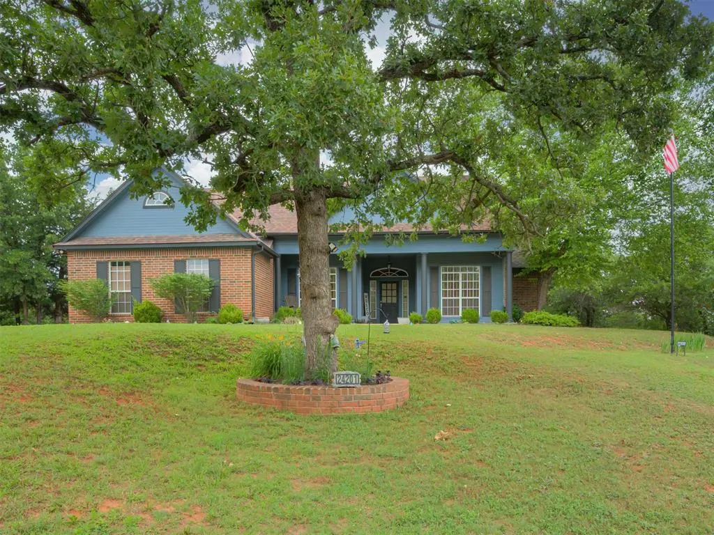 Photo 2 — 24201 E Waterloo Road, Luther, OK 73054