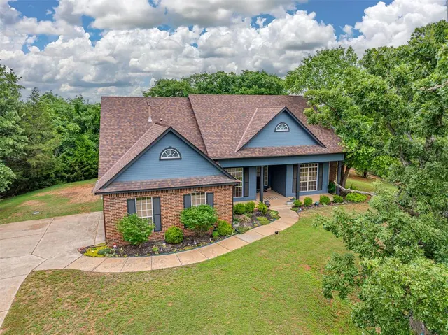 Photo 3 — 24201 E Waterloo Road, Luther, OK 73054