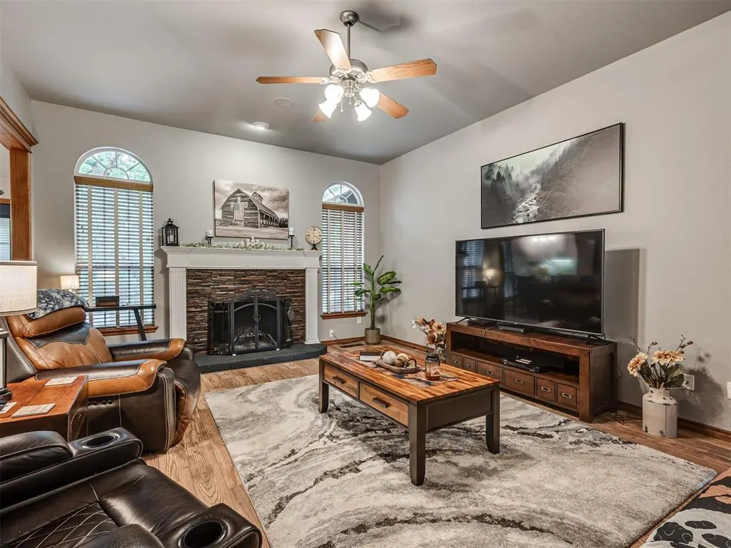 Photo 10 — 24201 E Waterloo Road, Luther, OK 73054