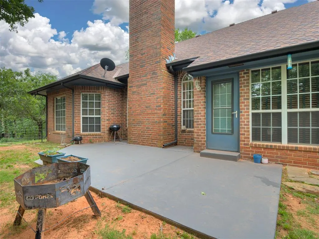 Photo 35 — 24201 E Waterloo Road, Luther, OK 73054