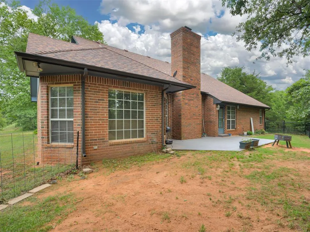 Photo 36 — 24201 E Waterloo Road, Luther, OK 73054