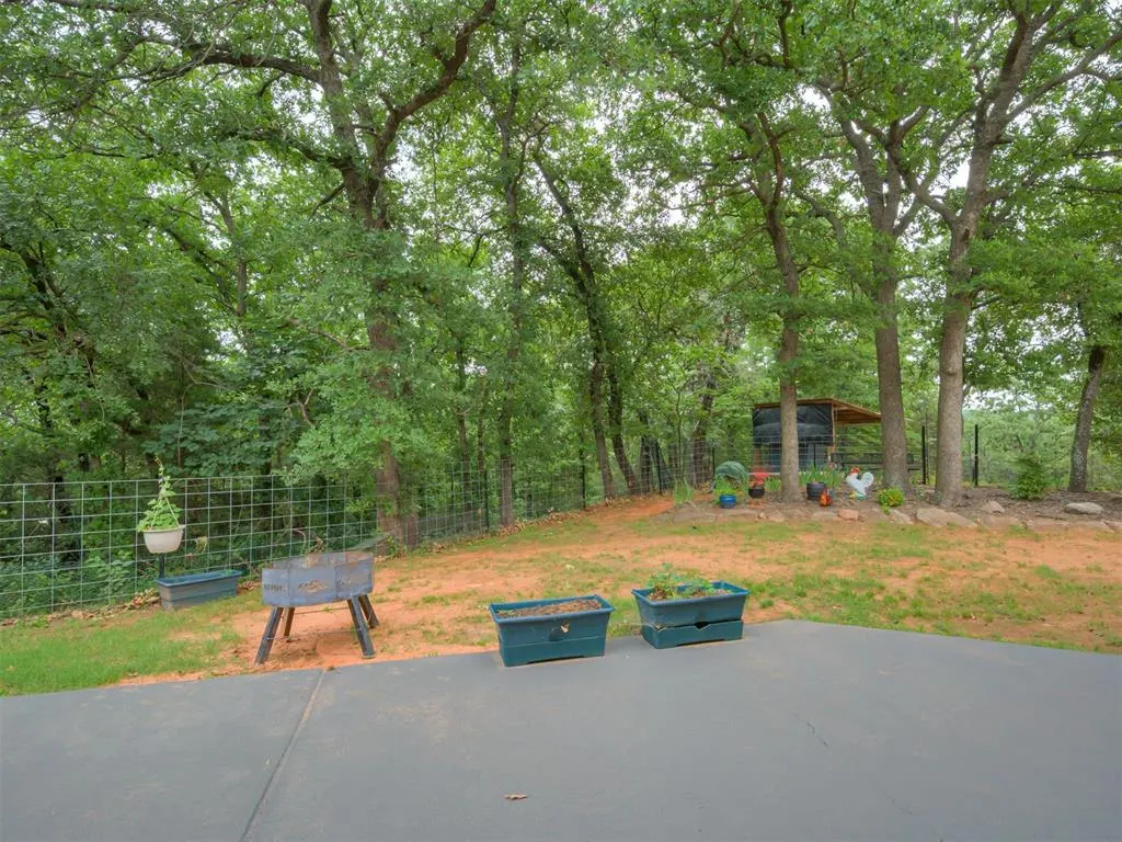 Photo 37 — 24201 E Waterloo Road, Luther, OK 73054