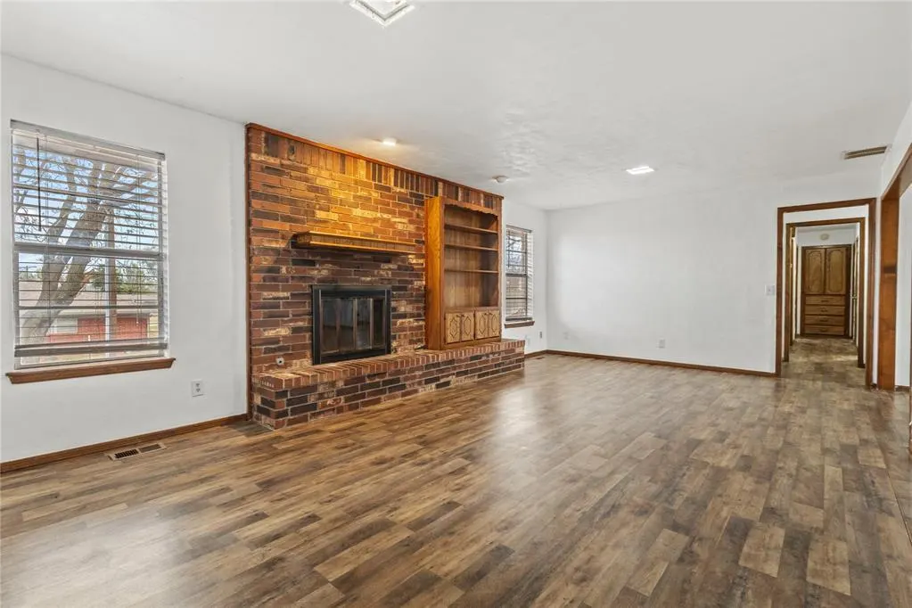 Photo 8 — 1212 N Illinois Street, Weatherford, OK 73096