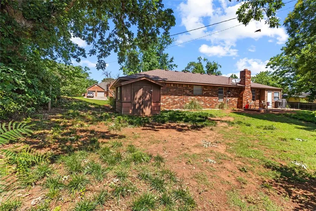 Photo 24 — 1212 N Illinois Street, Weatherford, OK 73096