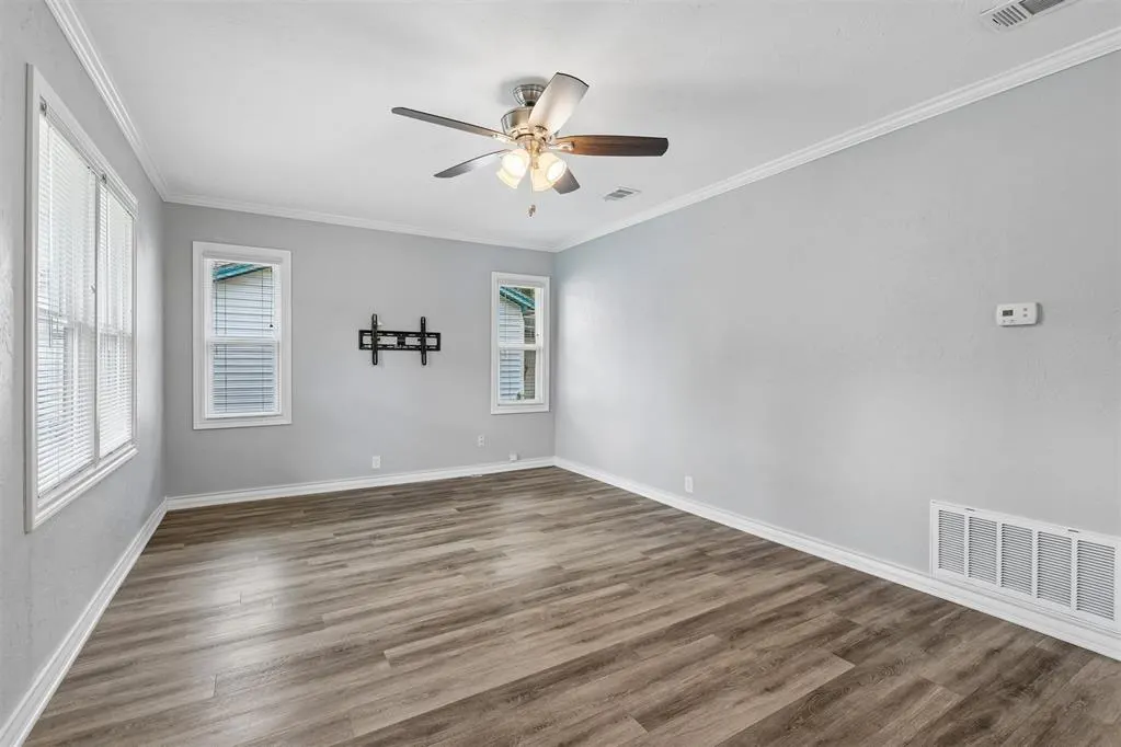 Photo 16 — 706 Elizabeth Drive, Ardmore, OK 73401