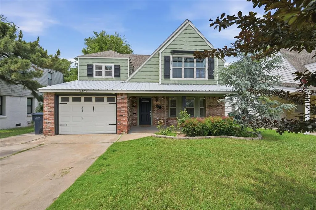 Front exterior — 2425 NW 17th Street, Oklahoma City, OK 73107