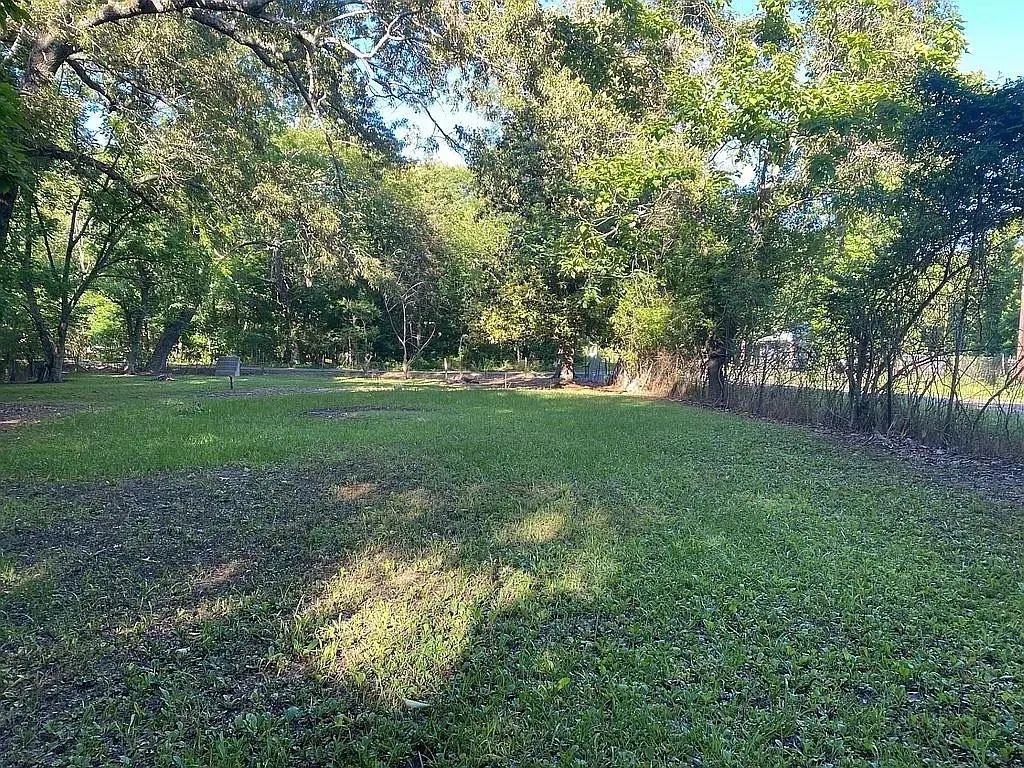 Photo 3 — 901 Dierks Street, Broken Bow, OK 74728