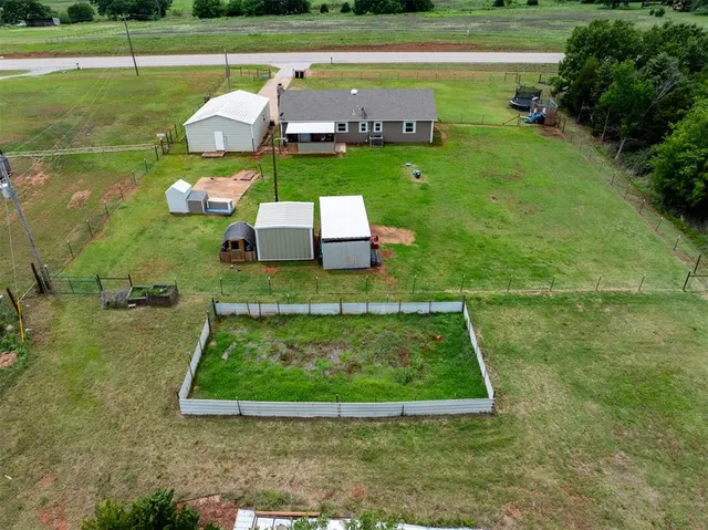 Photo 7 — 990574 S Highway 177, Meeker, OK 74855