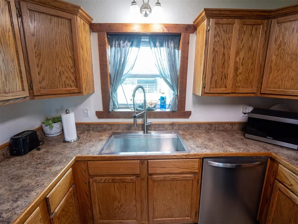 Photo 16 — 990574 S Highway 177, Meeker, OK 74855
