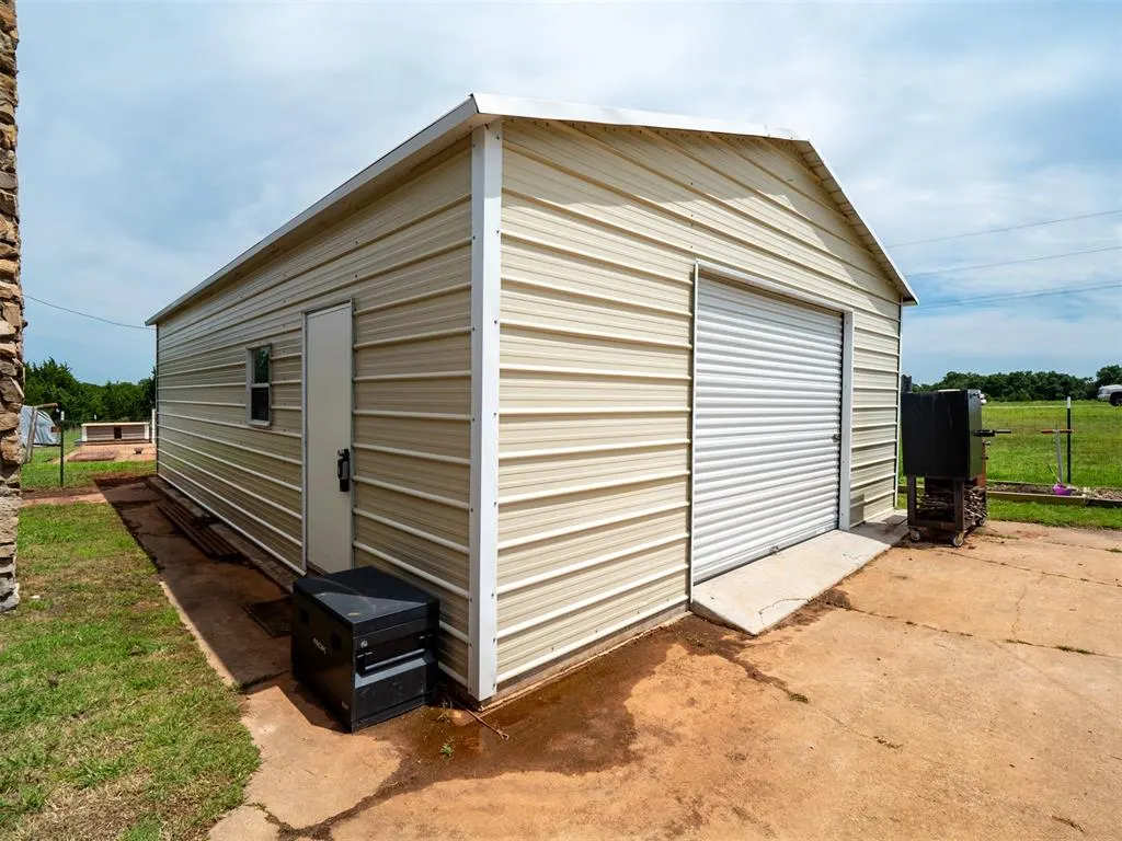 Photo 35 — 990574 S Highway 177, Meeker, OK 74855